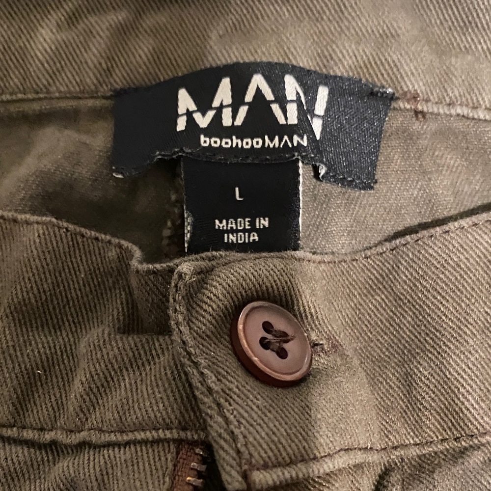 BoohooMAN Olive Cargo Pants